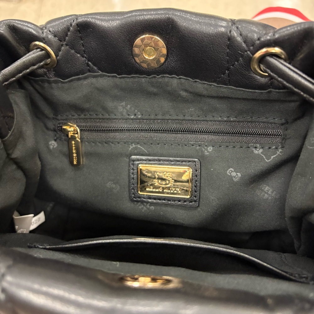 Hello Kitty Black Quilted Drawstring Crossbody Bag - Picture 9 of 11